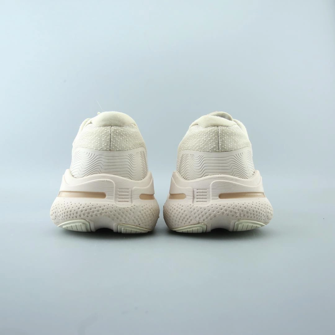 BROOKS GHOST MAX performance running shoe visuals