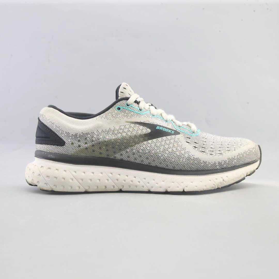 BROOKS GLYCERIN 18 Brooks running footwear shots