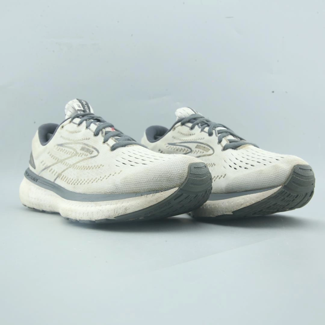 BROOKS  GLYCERIN 19 lightweight running shoe photos