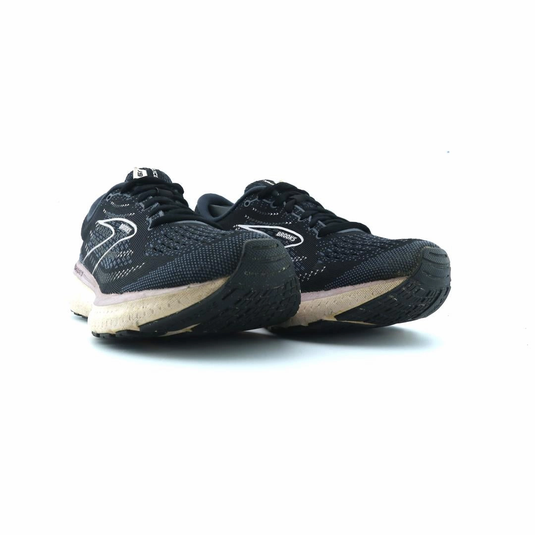 BROOKS GLYCERIN 19 performance running shoe visuals