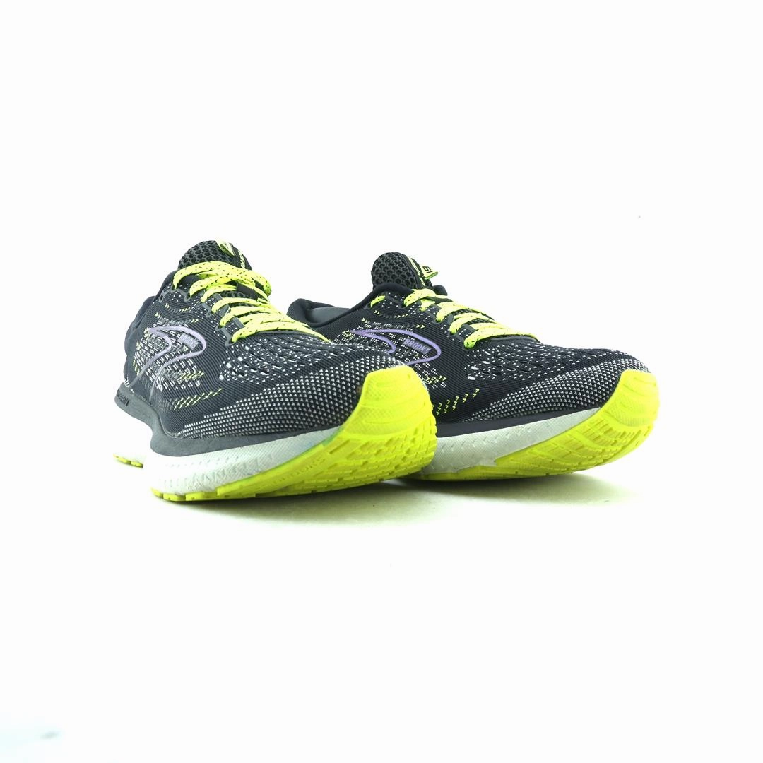 BROOKS GLYCERIN 19 performance running shoe visuals