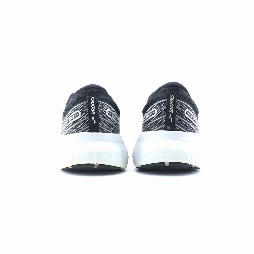 BROOKS GLYCERIN 20 performance running shoe visuals