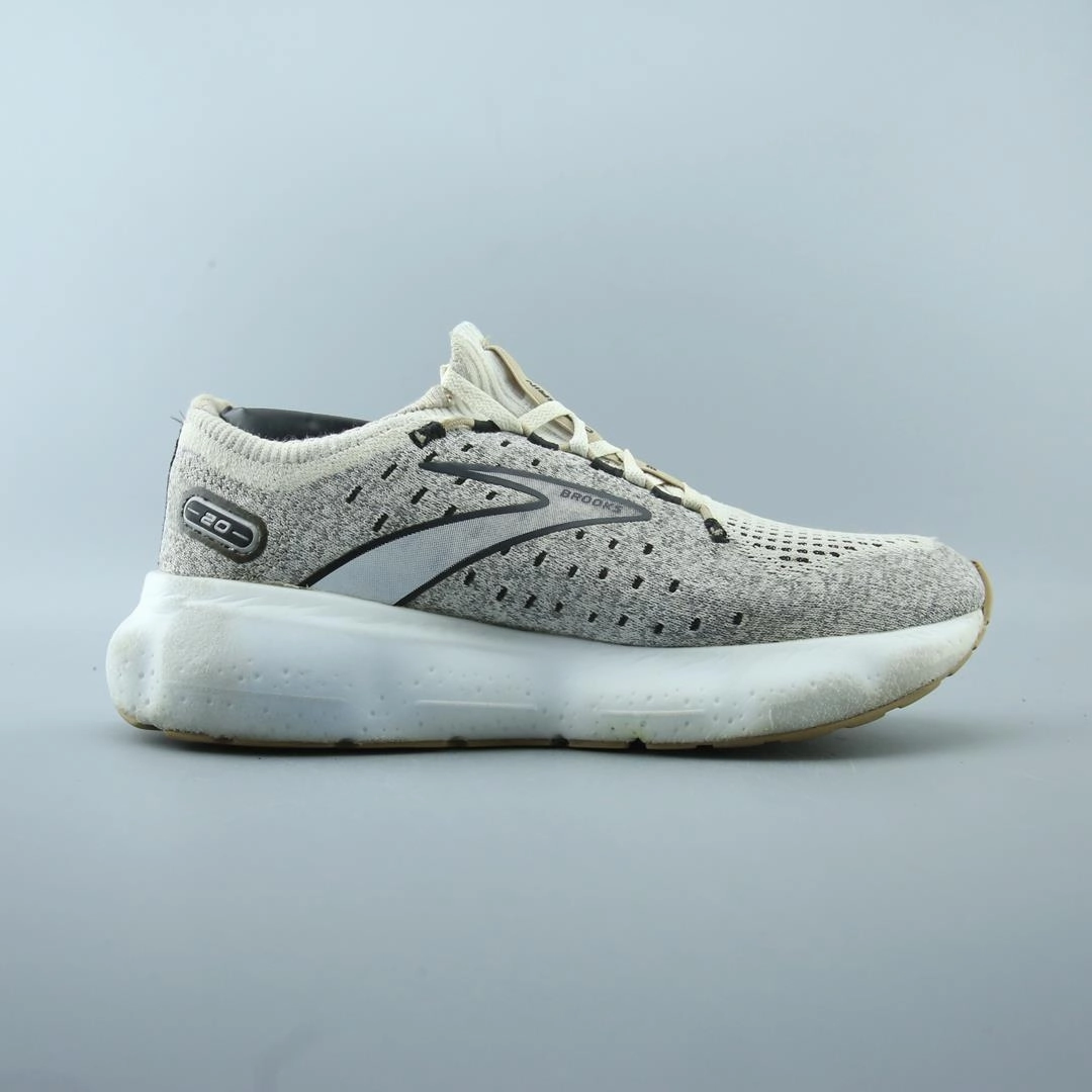BROOKS  GLYCERIN 20 STEALTHFIT performance running shoe visuals