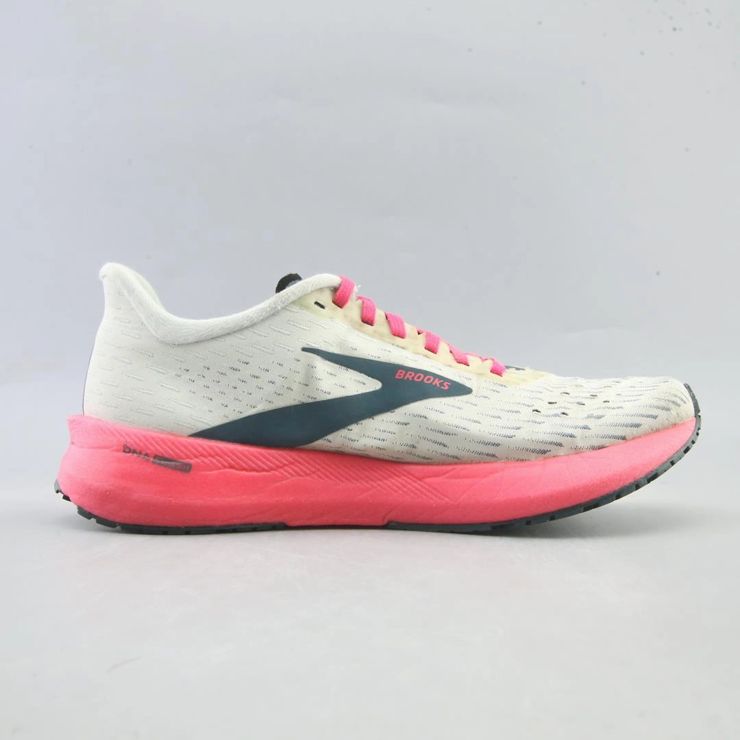 BROOKS HYPERION TEMPO 1 athletic Brooks shoe snapshots