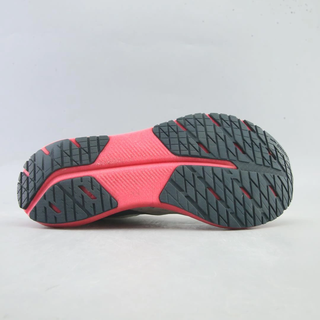 BROOKS HYPERION TEMPO 1 athletic Brooks shoe snapshots