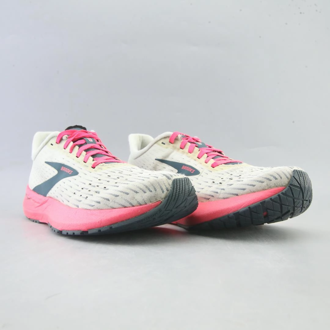 BROOKS HYPERION TEMPO 1 athletic Brooks shoe snapshots