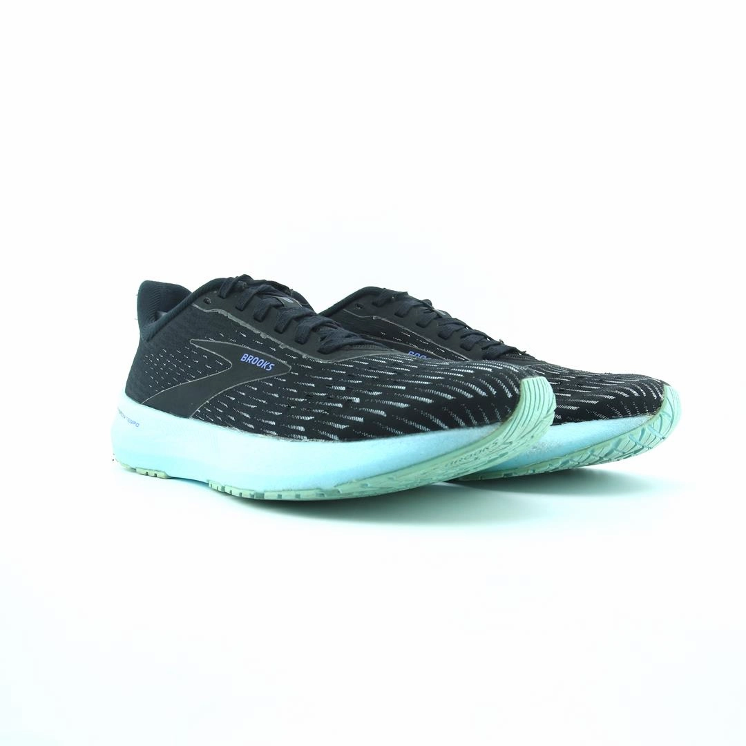 BROOKS HYPERION TEMPO I Brooks trainer design images