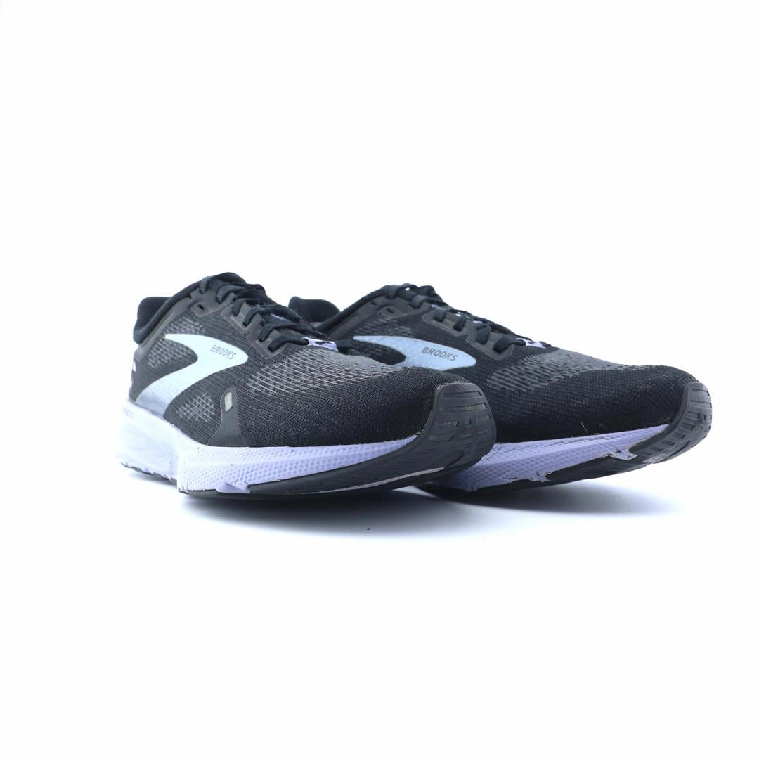 BROOKS LAUNCH 9 performance running shoe visuals