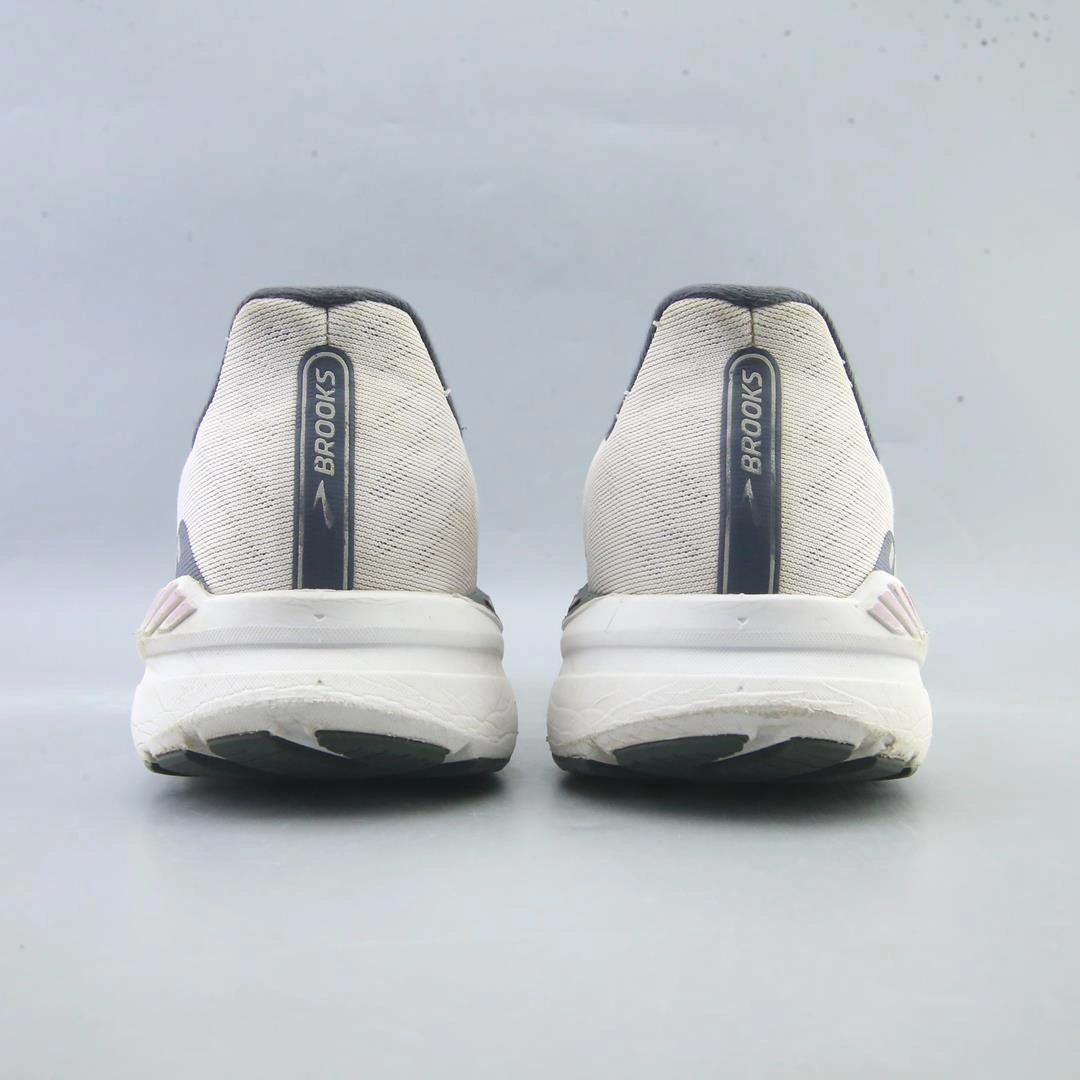 BROOKS LAUNCH GTS 8 athletic Brooks shoe snapshots