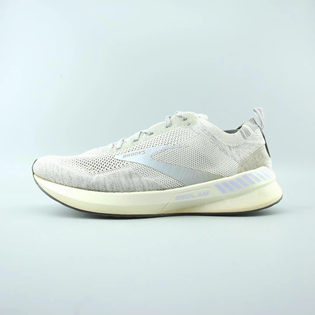 BROOKS LEVITATE 3.0 Brooks durable running sneaker designs