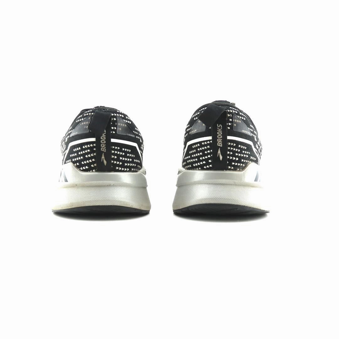 BROOKS LEVITATE 5 athletic Brooks shoe snapshots