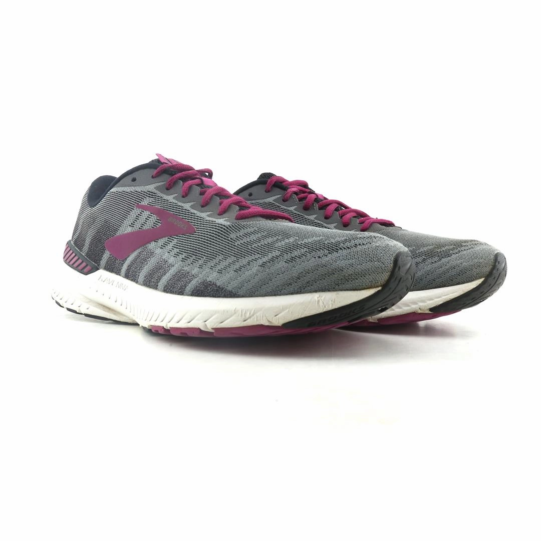 BROOKS RAVENNA 10 athletic Brooks shoe snapshots