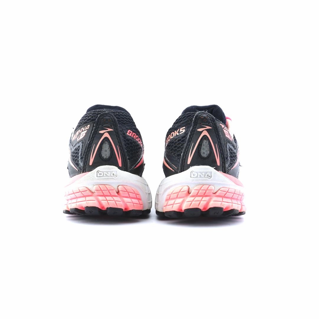 BROOKS RAVENNA 5 performance running shoe visuals
