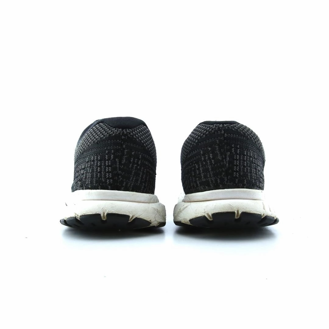 BROOKS REVEL 3 athletic Brooks shoe snapshots