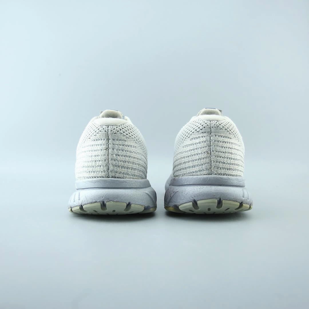 BROOKS REVEL 3 performance running shoe visuals