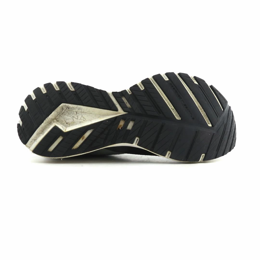 BROOKS REVEL 4 athletic Brooks shoe snapshots