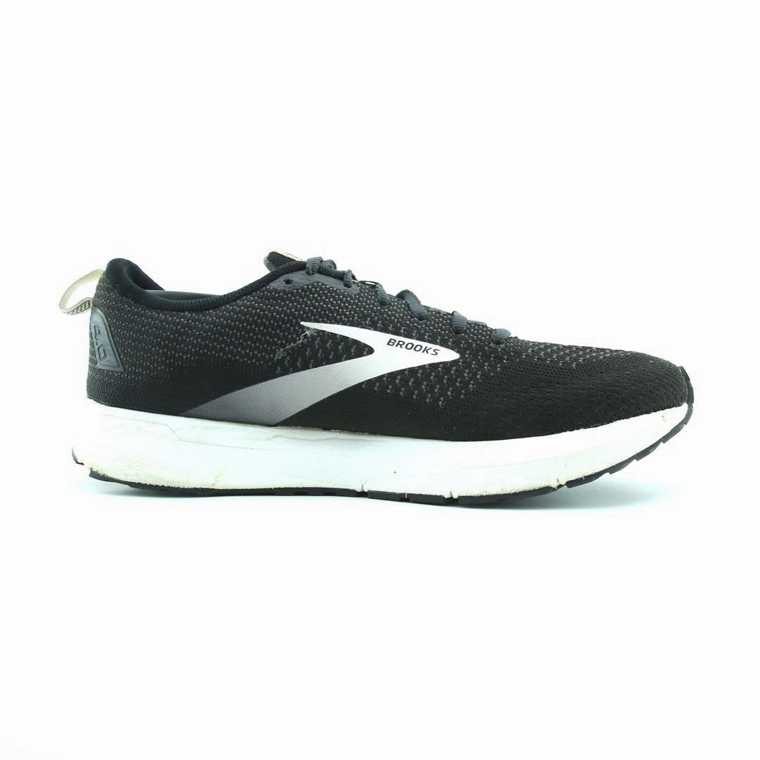 BROOKS REVEL 4 lightweight running shoe photos