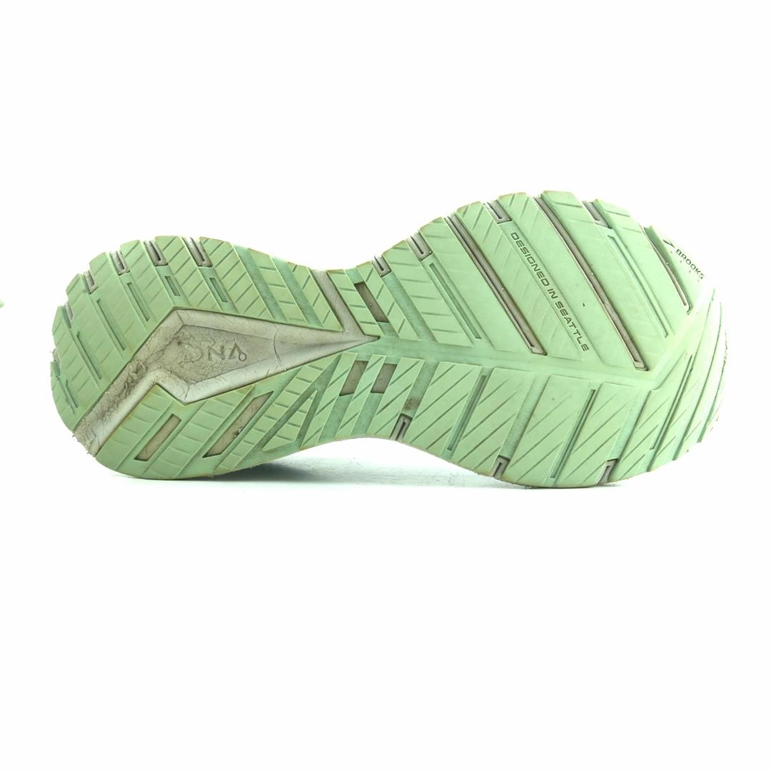 BROOKS REVEL 5 athletic Brooks shoe snapshots