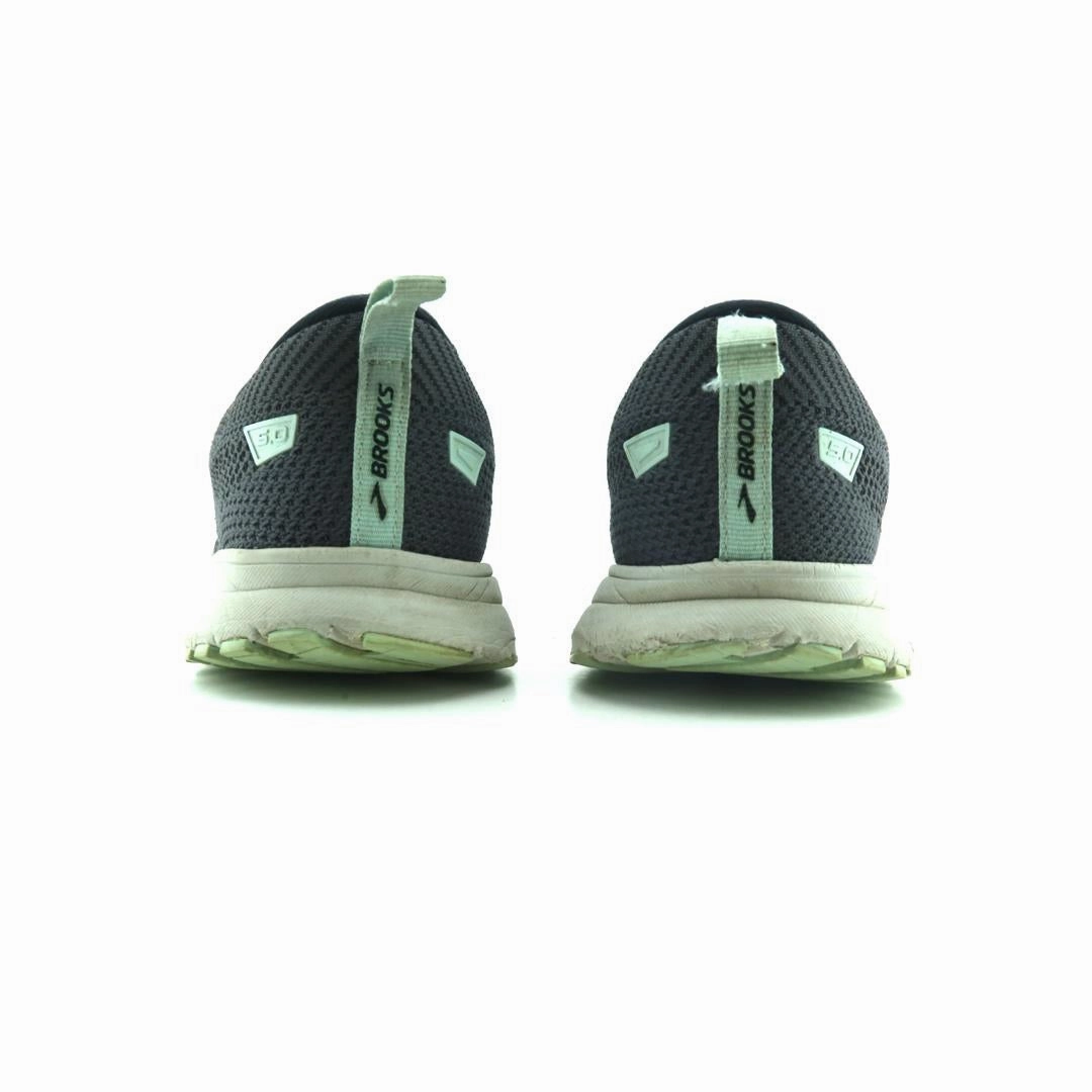 BROOKS REVEL 5 athletic Brooks shoe snapshots