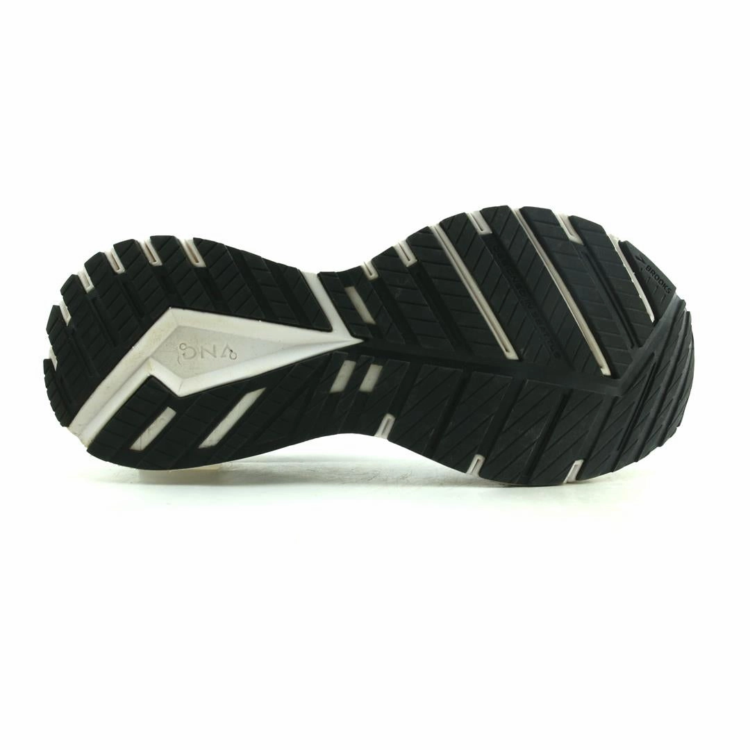 BROOKS REVEL 5 Brooks running footwear shots