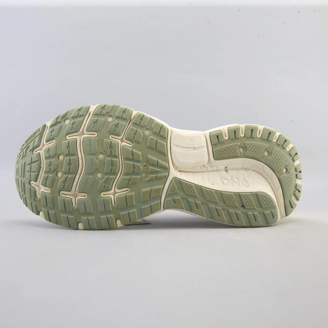 BROOKS TRACE 1 athletic Brooks shoe snapshots