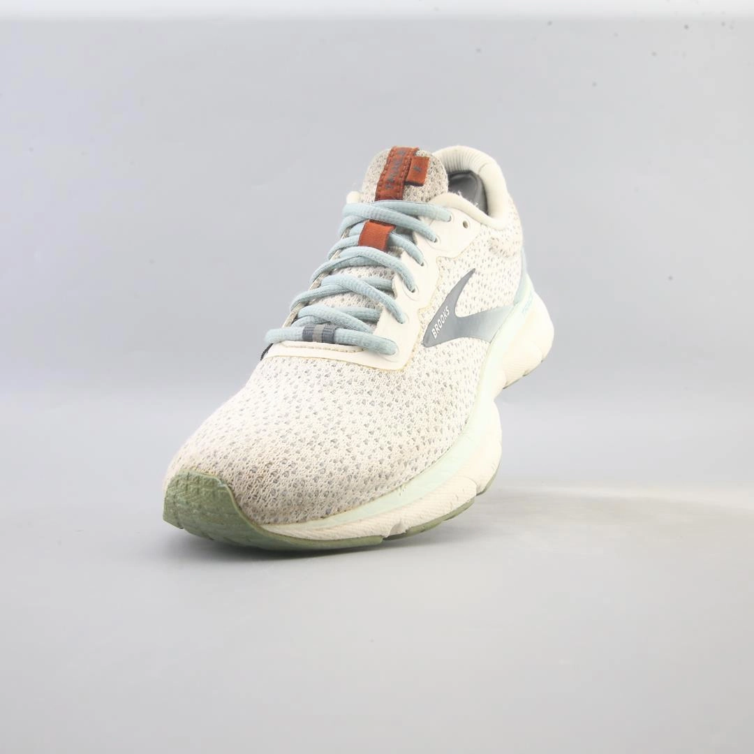 BROOKS TRACE 1 athletic Brooks shoe snapshots