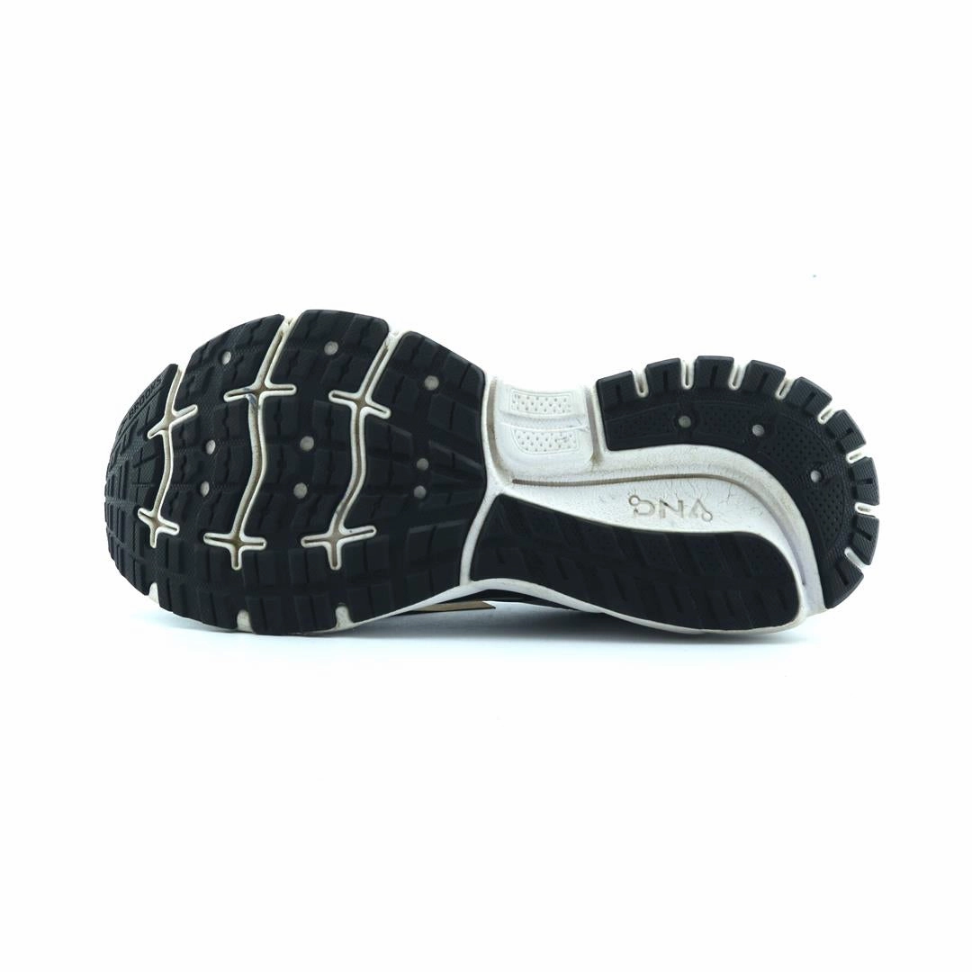 BROOKS TRACE 2 Brooks trainer design images
