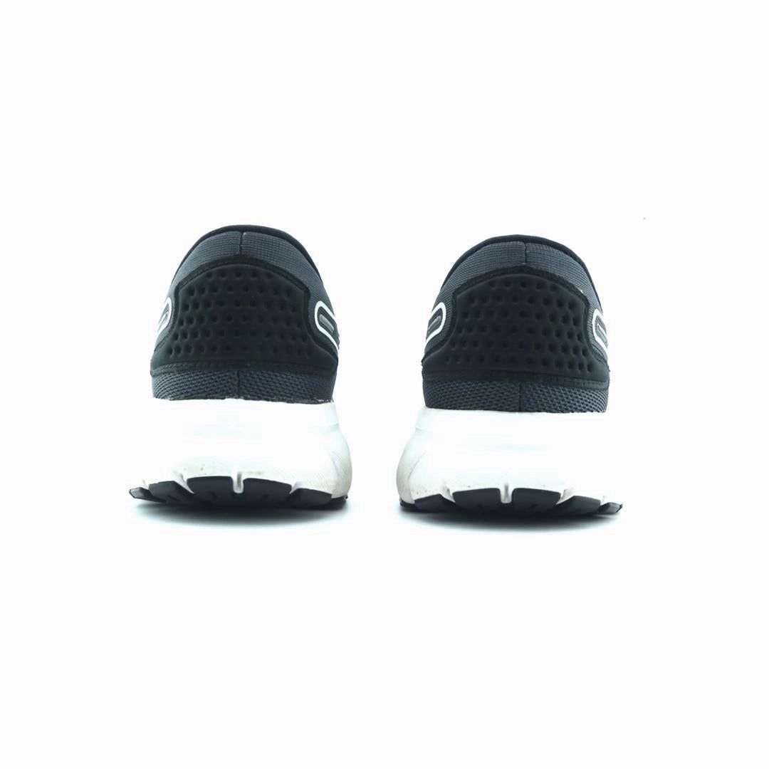 BROOKS TRACE 2 Brooks trainer design images