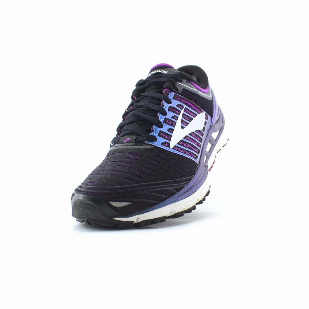 BROOKS TRANSCEND 5 Brooks running footwear shots