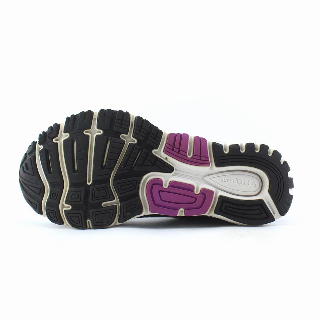 BROOKS TRANSCEND 5 Brooks running footwear shots