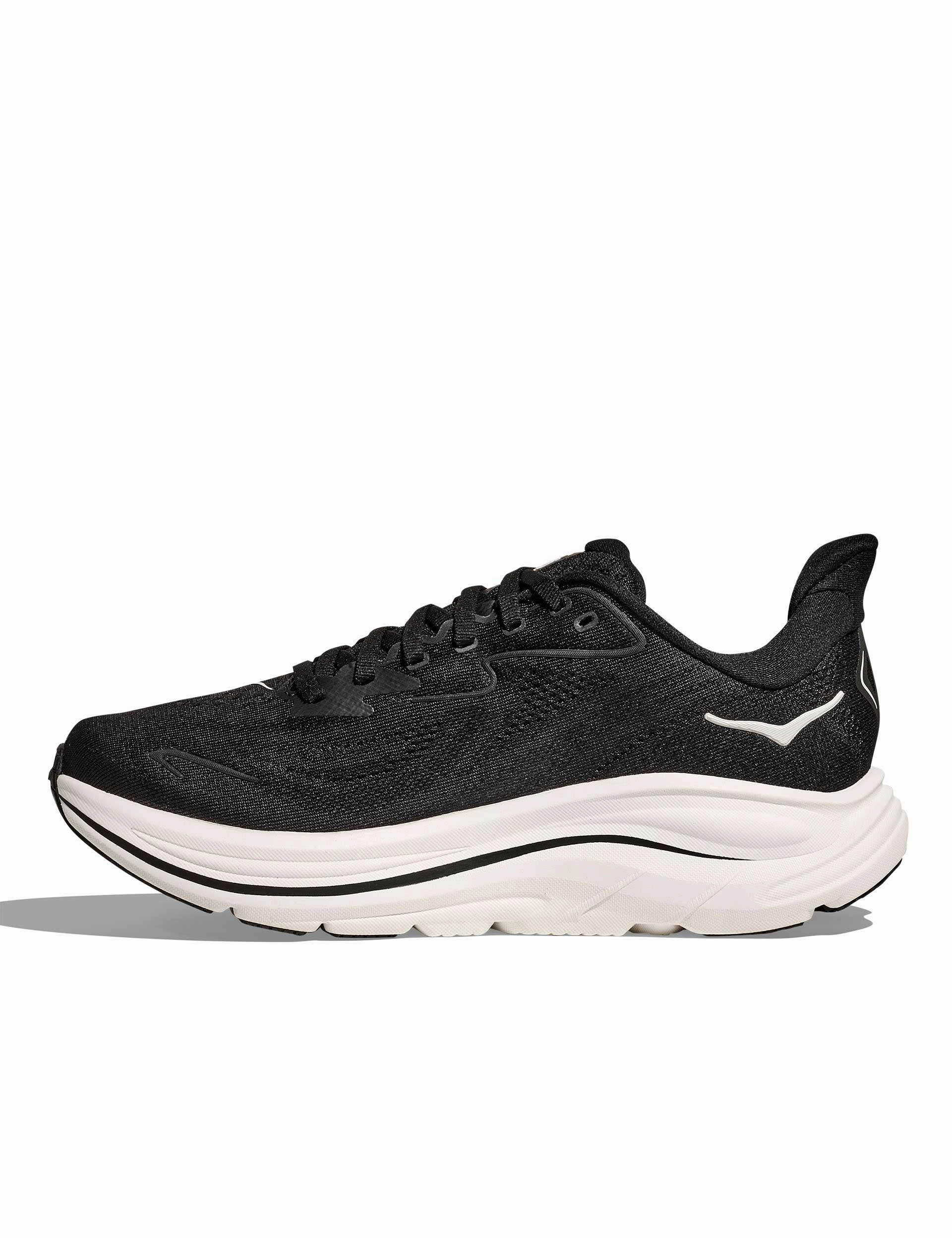Clifton 10 - Black/White Hoka trail-ready performance shoes
