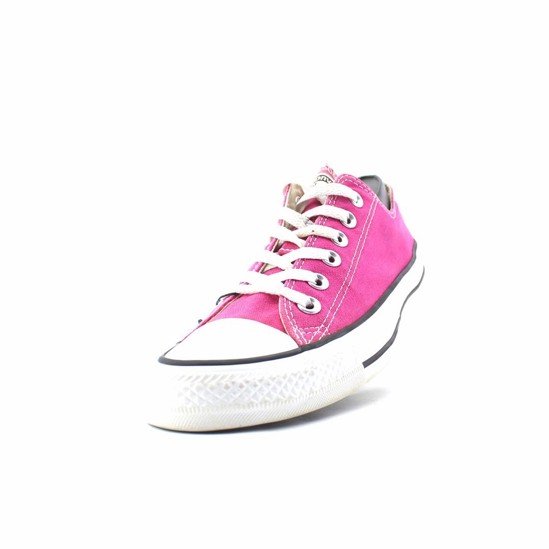 CONVERSE ALL STAR vintage Converse footwear looks