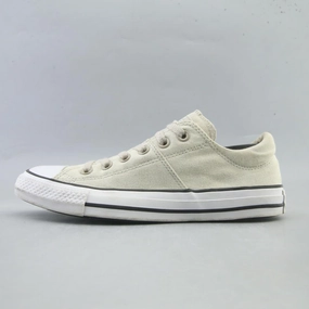 CONVERSE ALL STAR Converse iconic footwear looks