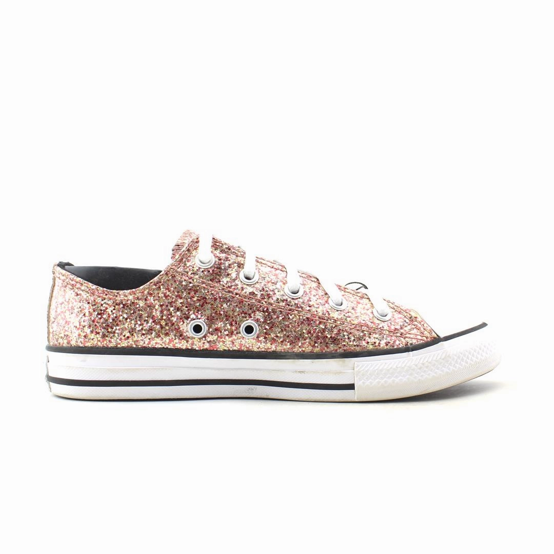 CONVERSE ALL STAR vintage Converse footwear looks