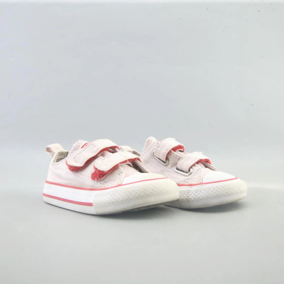 CONVERSE ALL STAR vintage Converse footwear looks
