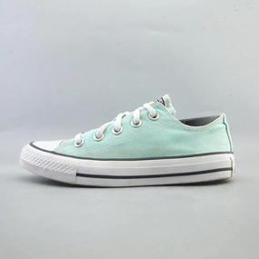 CONVERSE ALL STAR Converse iconic footwear looks
