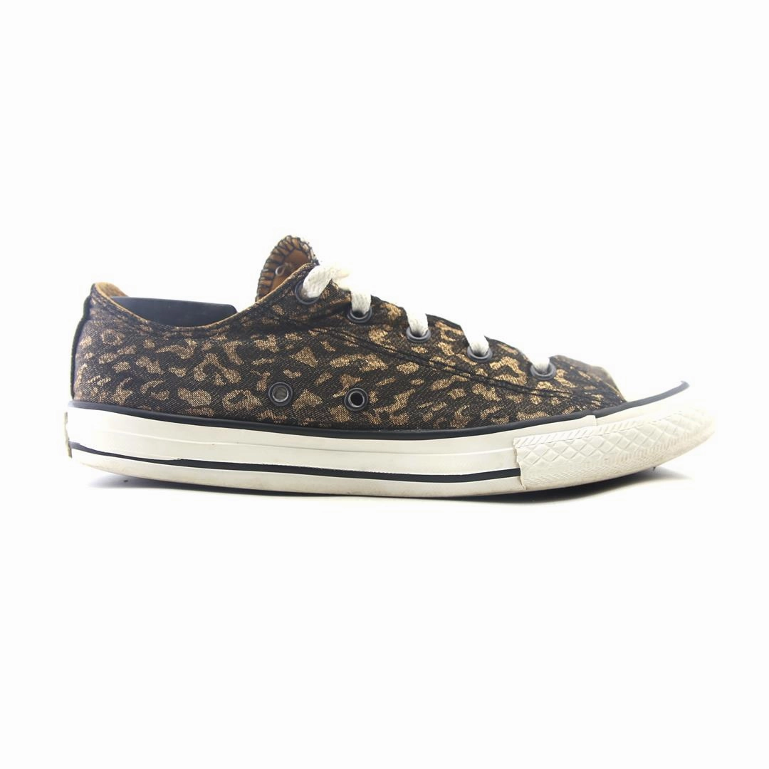 CONVERSE ALL STAR vintage Converse footwear looks