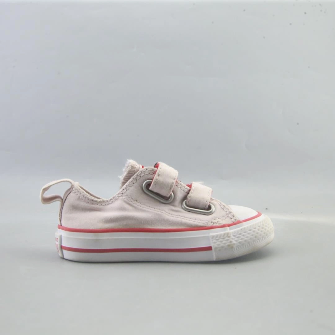 CONVERSE ALL STAR vintage Converse footwear looks