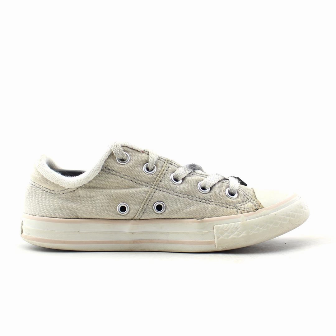 CONVERSE ALL STAR vintage Converse footwear looks