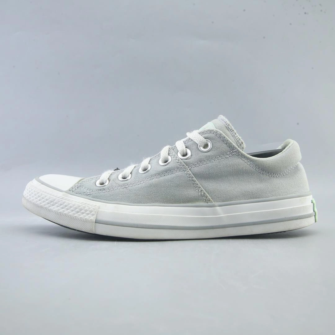 CONVERSE CHUCK TAYLOR ALL STAR CANVAS Converse iconic footwear looks