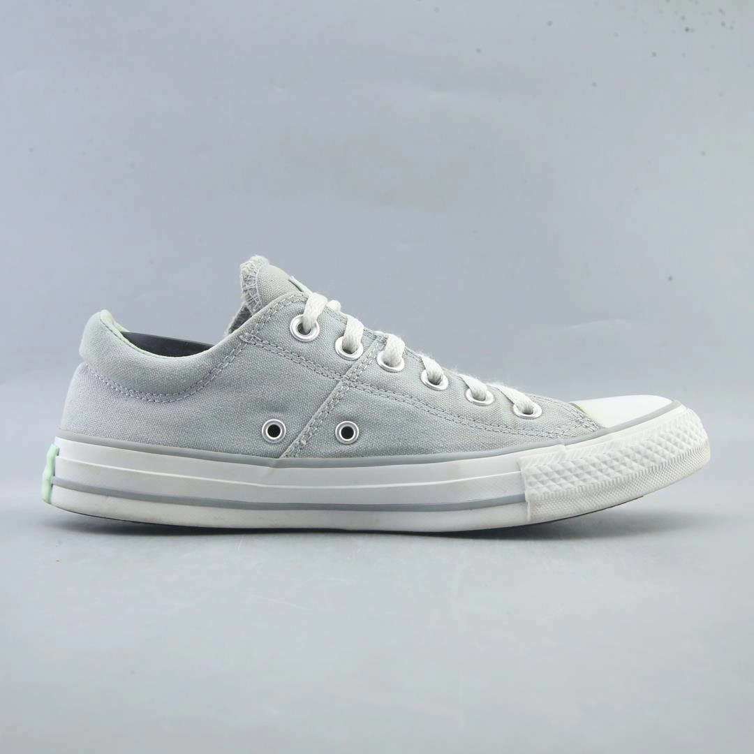 CONVERSE CHUCK TAYLOR ALL STAR CANVAS vintage Converse footwear looks