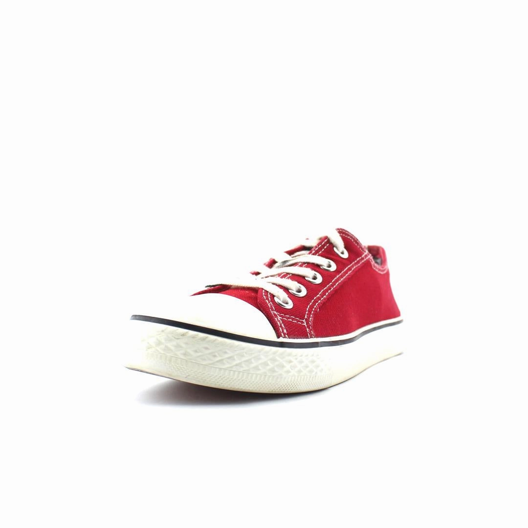 CONVERSE CHUCK TAYLOR ALL STAR CANVAS vintage Converse footwear looks