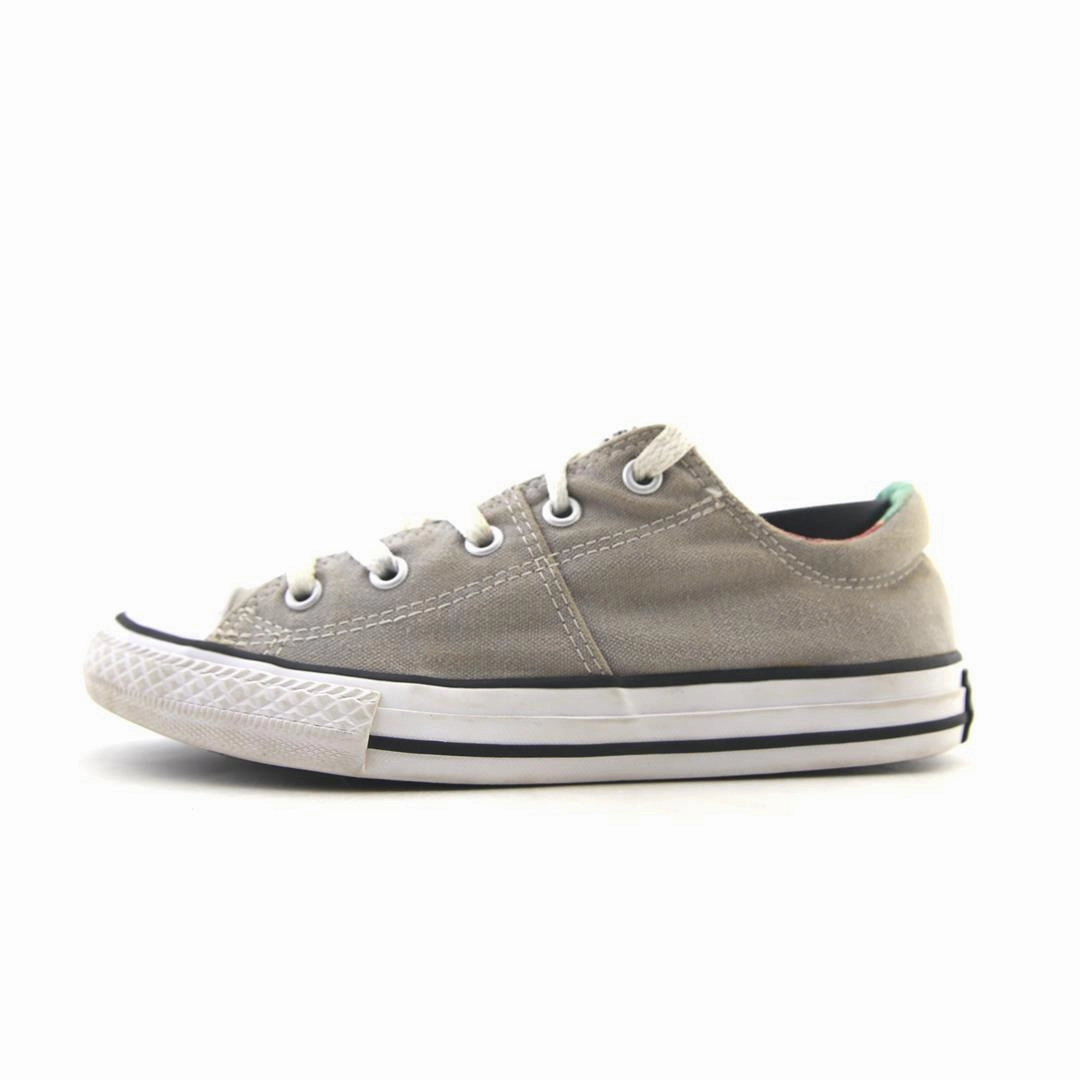 CONVERSE CHUCK TAYLOR ALL STAR CANVAS Converse iconic footwear looks