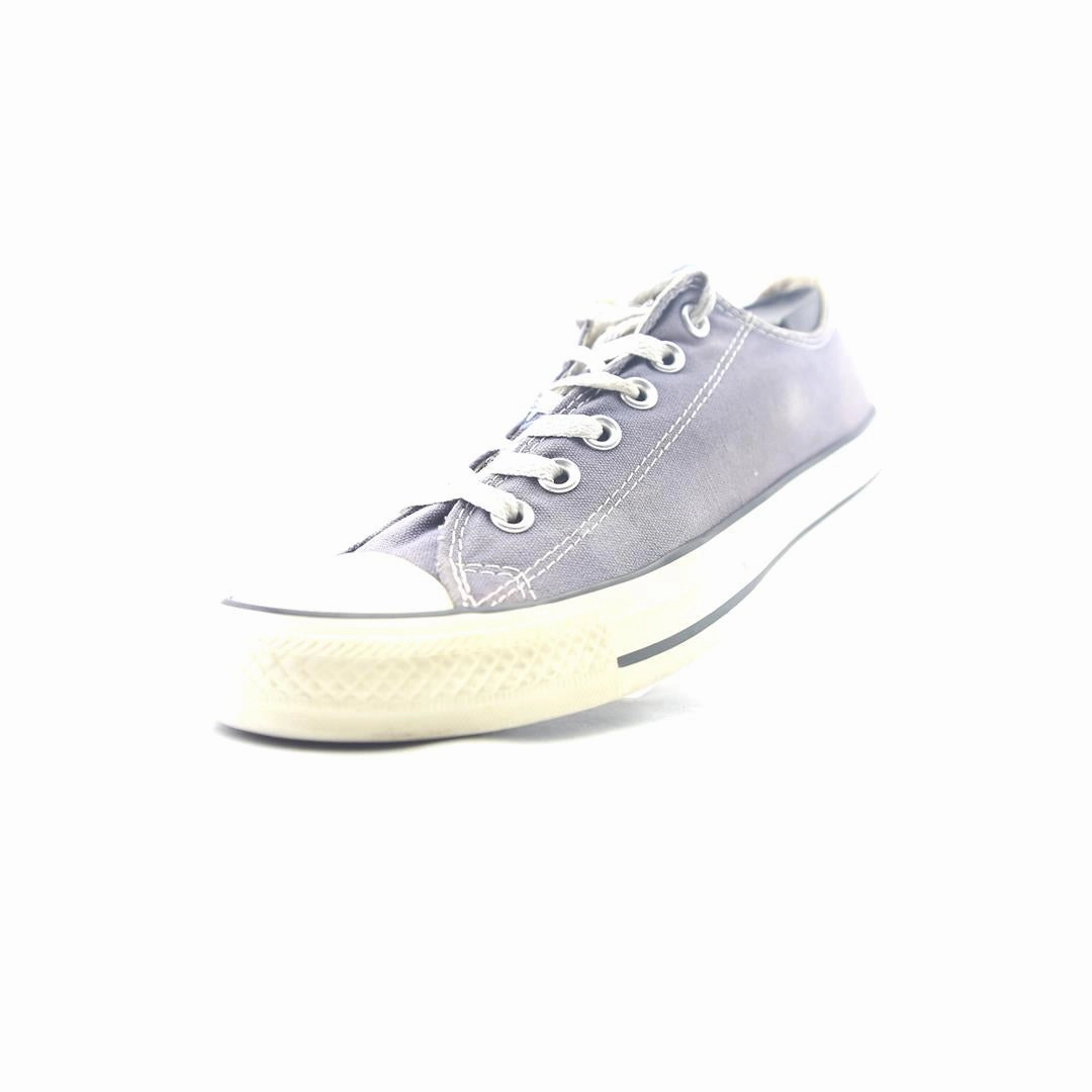 CONVERSE CHUCK TAYLOR ALL STAR CANVAS vintage Converse footwear looks