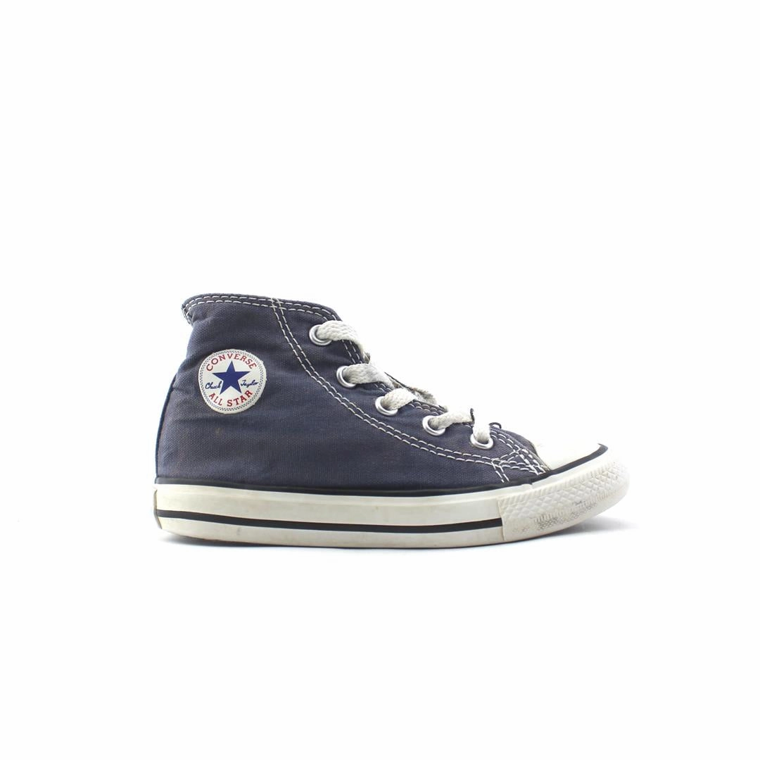 CONVERSE CHUCK TAYLOR ALL STAR CLASSIC retro Converse shoe angles