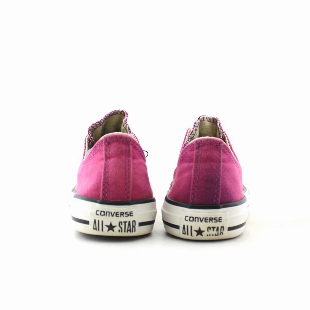 CONVERSE CHUCK TAYLOR ALL STAR vintage Converse footwear looks