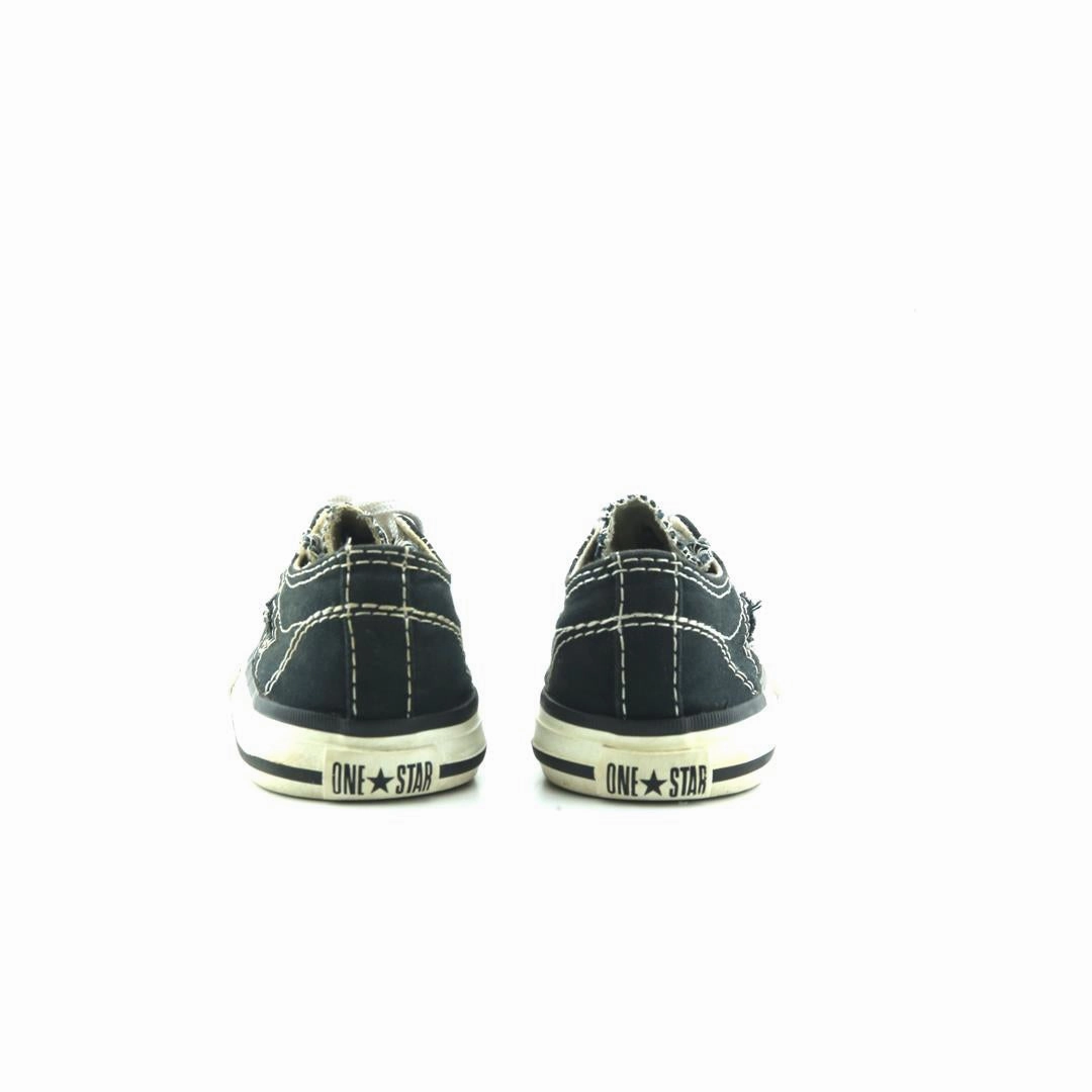 CONVERSE ONE STAR retro Converse shoe angles