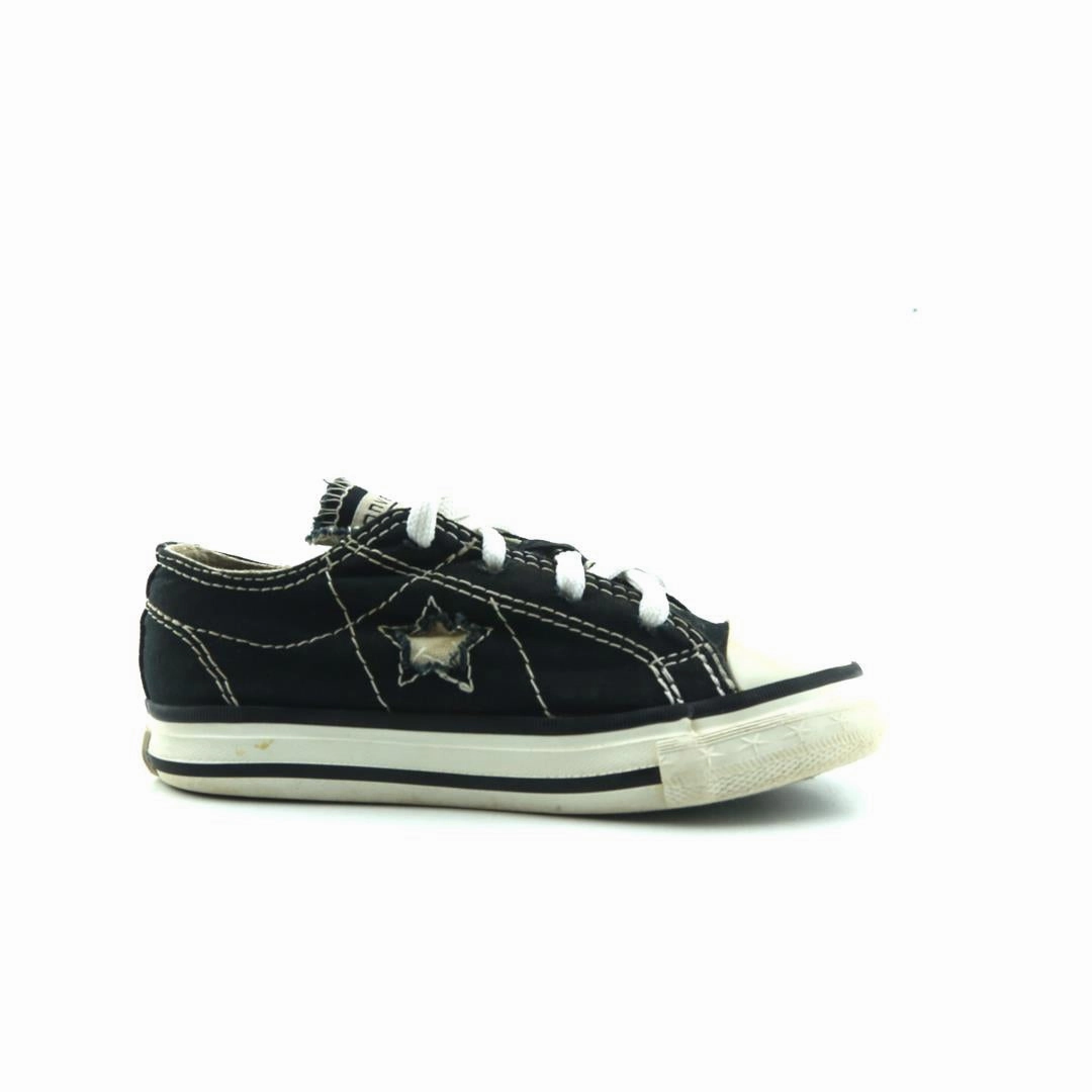CONVERSE ONE STAR retro Converse shoe angles