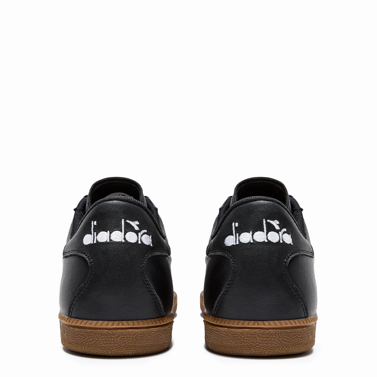 Diadora Trainer Black  / White Sport-Inspired Trainers
