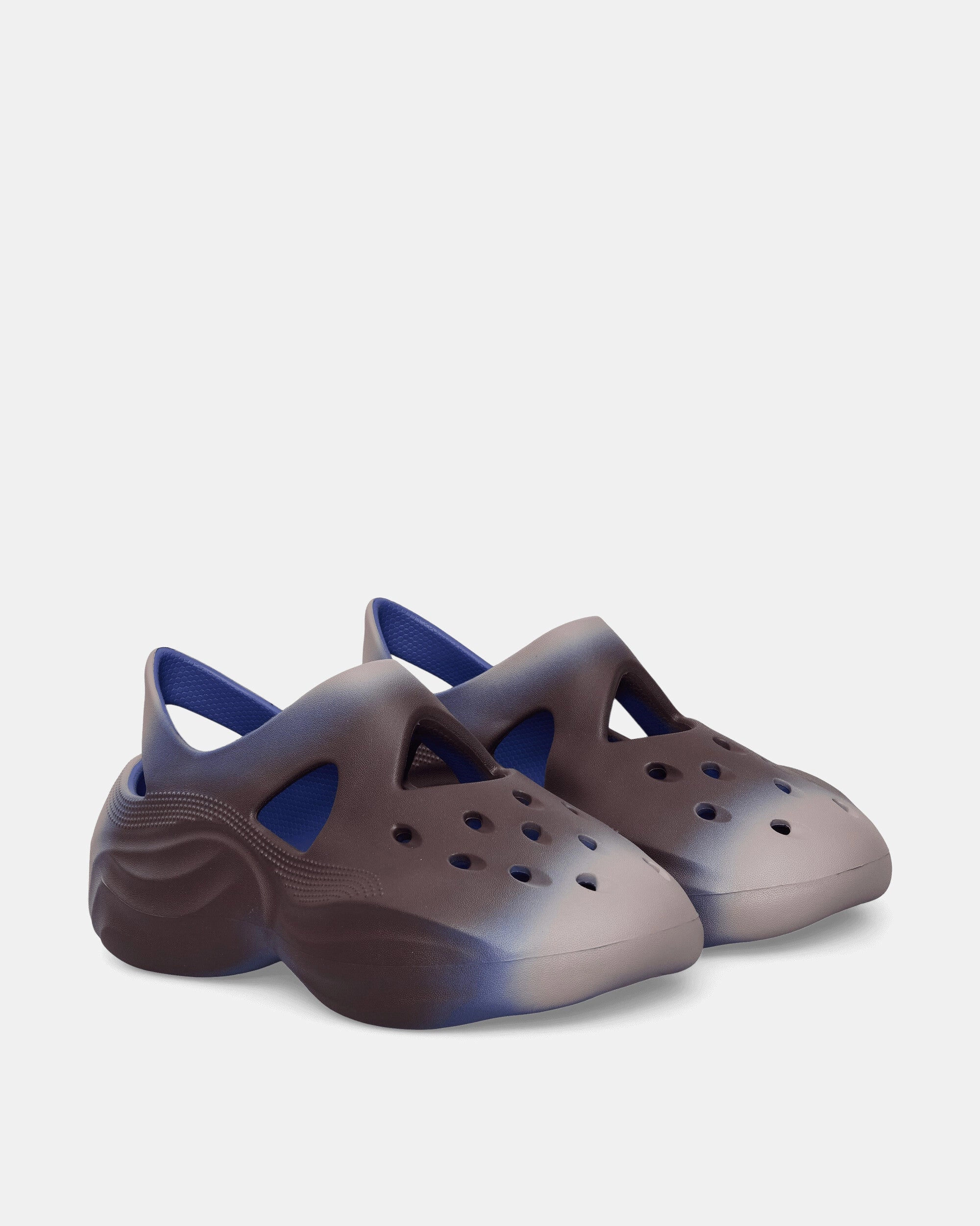 Dingyun Zhang Diffuser Clogs Sapphire Foam Comfort Clogs